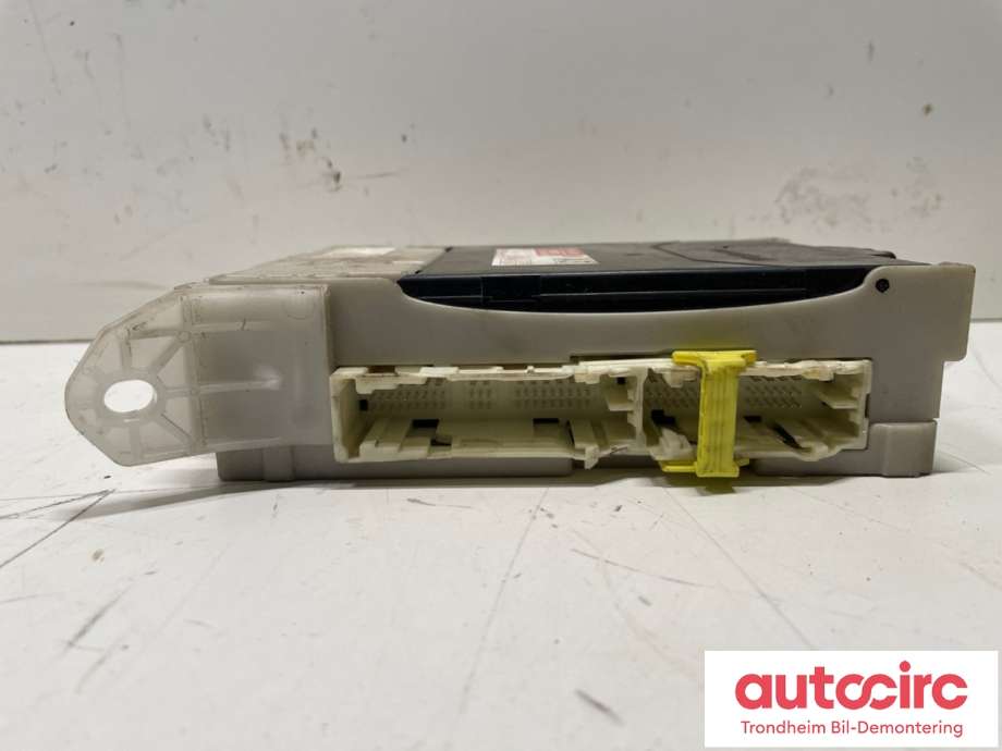 Styreenhet comfort (BCM) til Toyota Land Cruiser 150 2010-2013 (Fase 1) (DENSO|89221-60140|238000-2413|)