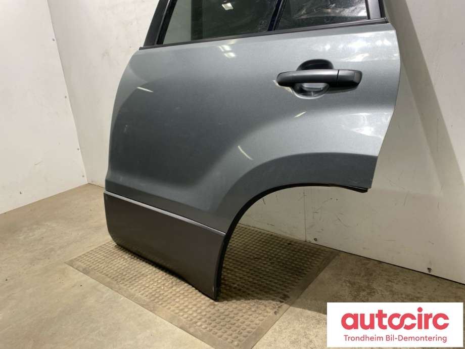 Dør venstre bak til Suzuki Grand Vitara 2005-2015 (Type III)  (68004-65832|)