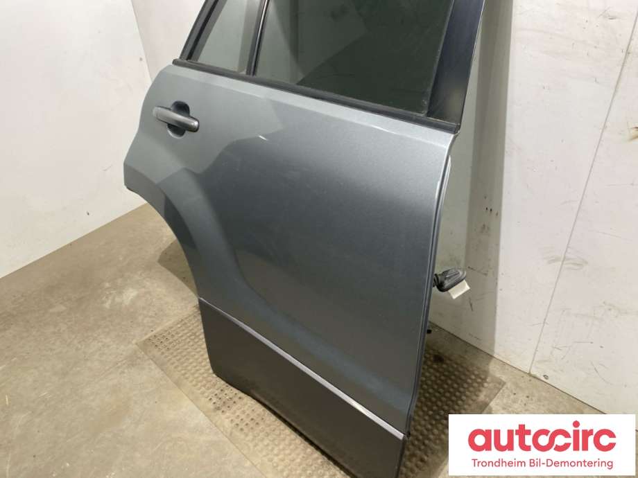 Dør høyre bak til Suzuki Grand Vitara 2005-2015 (Type III)  (68003-65832|)