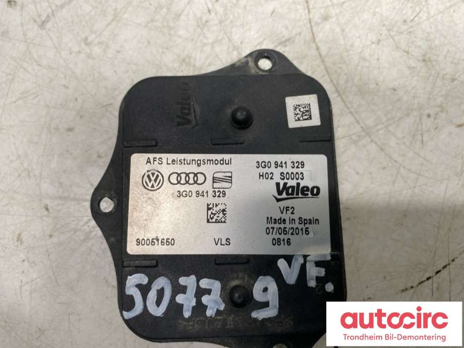 Styreenhet xenon/ballast til VW Passat 2015-2019 (Fase 1) (B8) (B8) (VALEO|3G0 941 329|)