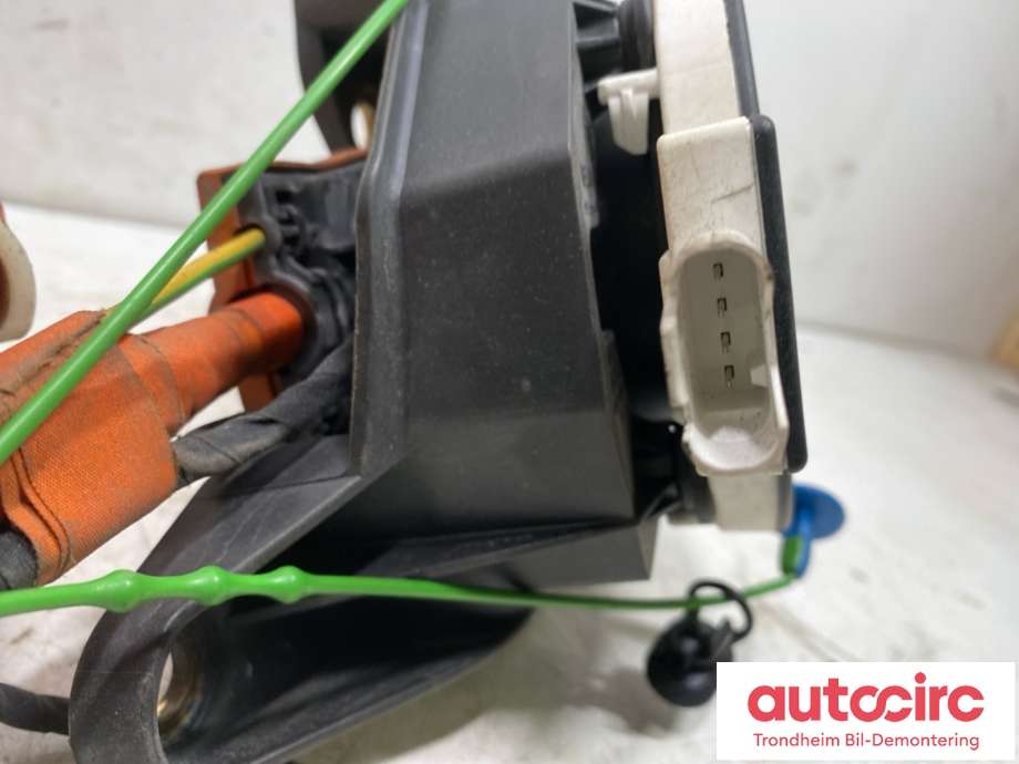 Batterilader inntak/luke til Mini Countryman 2017-2023 (F60) (F60) (61 12 8 482 296|)
