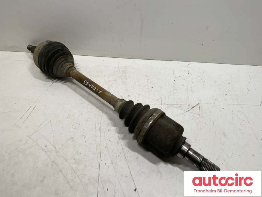 Drivaksel venstre foran, diesel/manuell til Renault Trafic 2006-2014  (391016100R|)