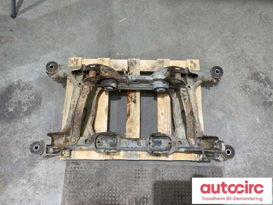 Travers bak til Suzuki Grand Vitara 2005-2015 (Type III)  (...|46800-65J01-000|46800-65J01|)