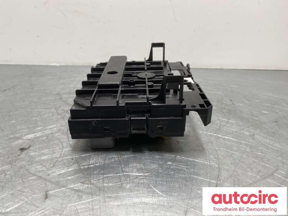 Sikringsboks motorrom til Peugeot 307 2005-2008 (Fase 2)  (9659742080|6500CK|)
