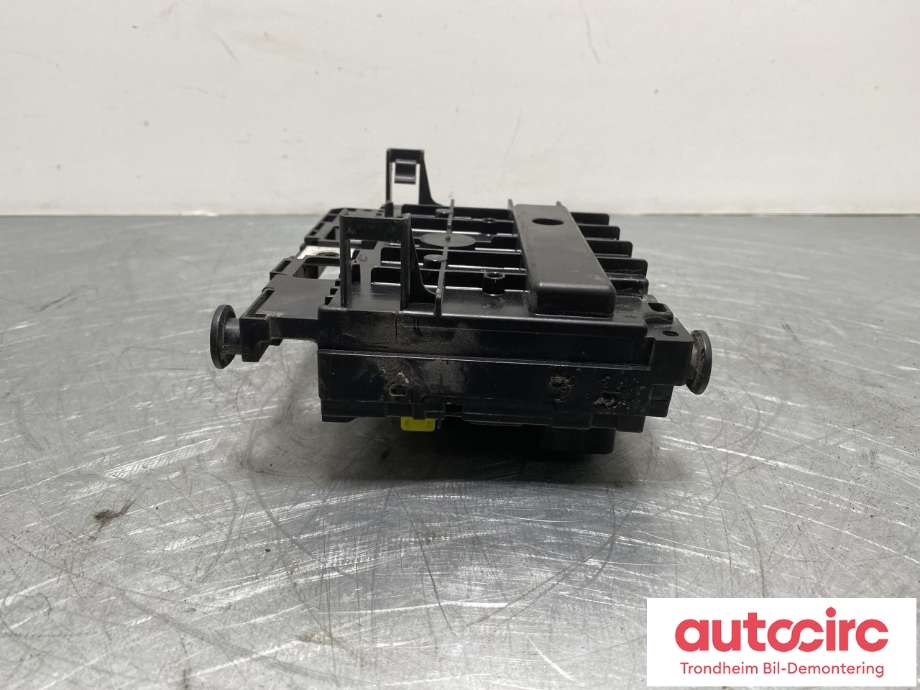Sikringsboks motorrom til Peugeot 307 2005-2008 (Fase 2)  (9659742080|6500CK|)