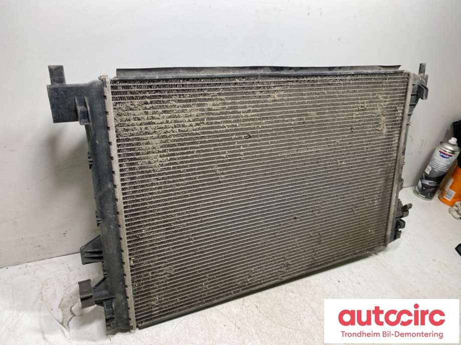 Radiator (automat gir) til VW Passat 2015-2019 (Fase 1) (B8) (B8) (5Q0 121 251 HQ|)