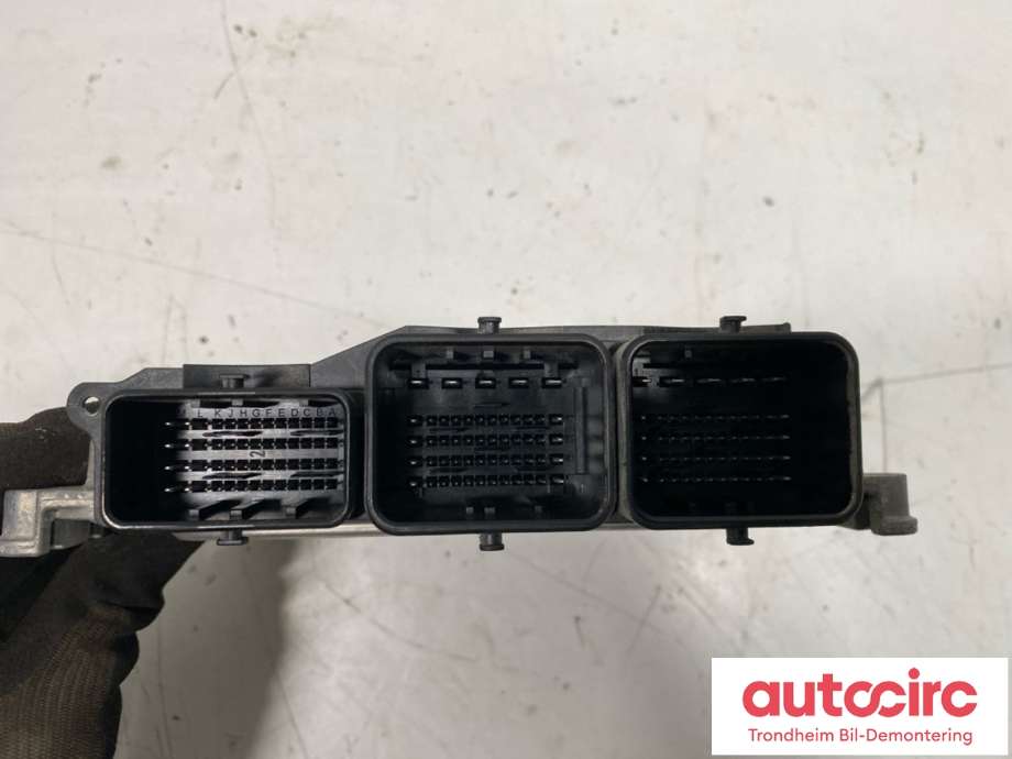 Styreenhet motor til Peugeot 2008 2013-2019 (Type I)  (BOSCH|16 101 903 80|16 776 492 80|0 281 030 548| 98 080 164 80| 9666729580)
