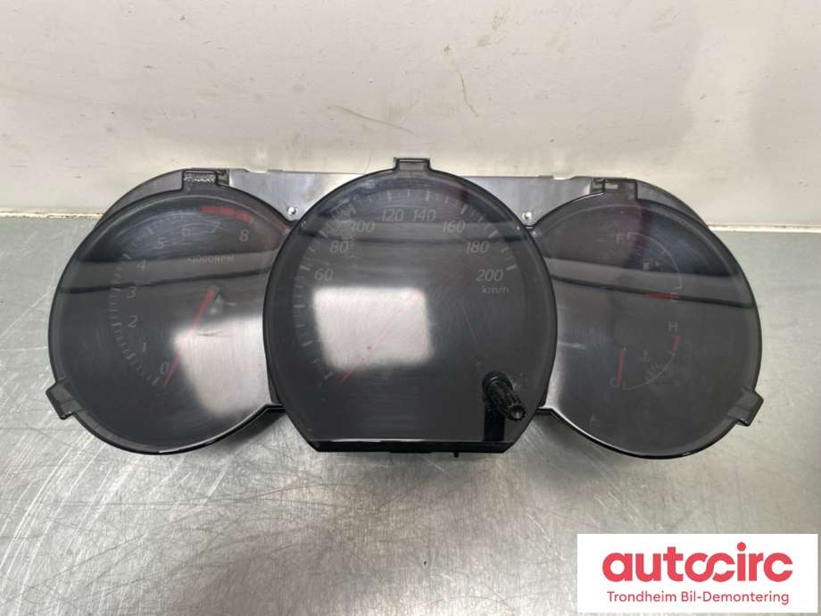 Instrumentpanel til Suzuki Grand Vitara, 2005-2015 (Type III)  (3411065J10)