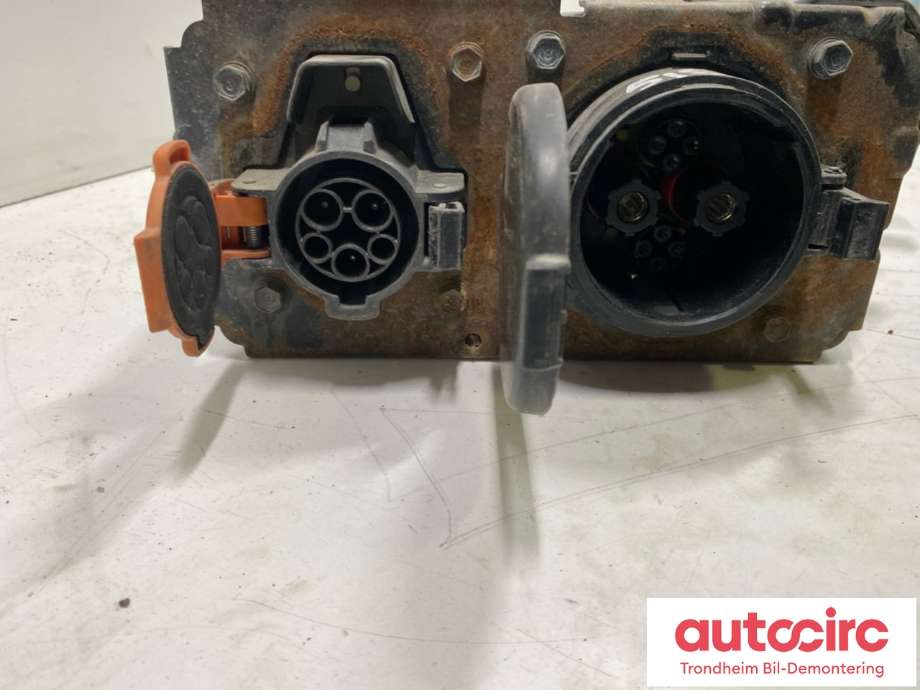 Batterilader inntak/luke til Kia Soul 2014-2019 (Type II) (91931E4700|91886E4100|91886E4500)