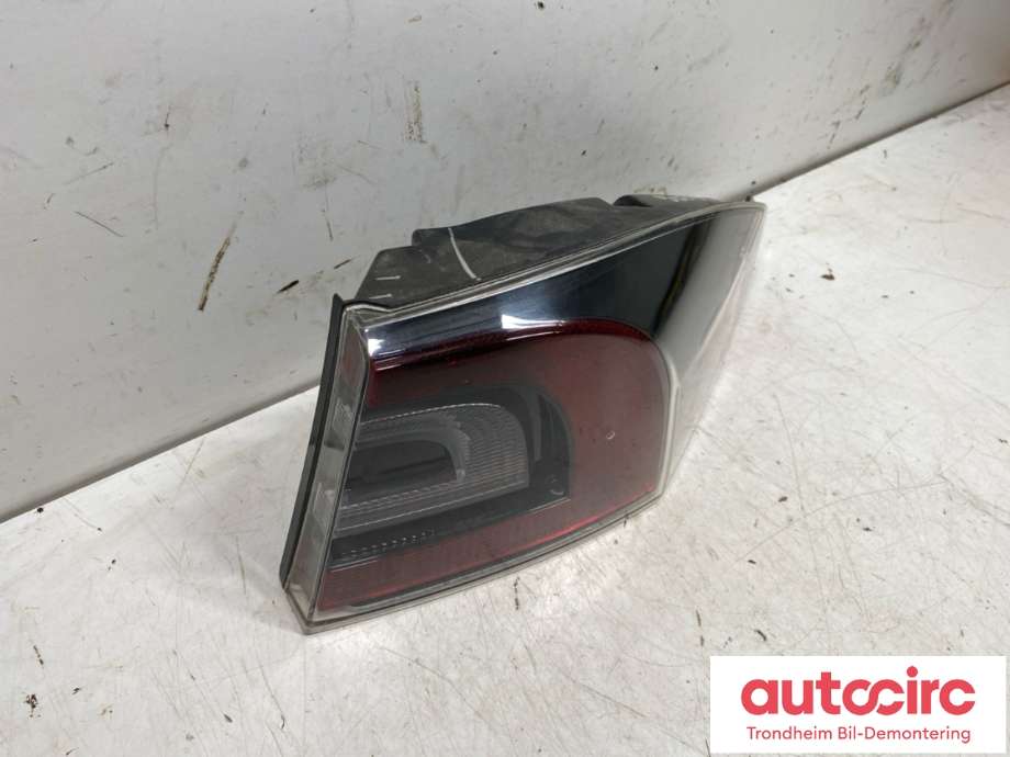 Baklykt høyre ytre til Tesla Model S 2016-2021 (Fase 2)  (6005921-00-B|6005921|6005921-00-C|6005921-00-D|6005921-00-E|6005921-00-F)