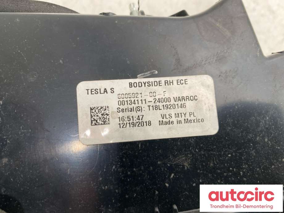 Baklykt høyre ytre til Tesla Model S 2016-2021 (Fase 2)  (6005921-00-B|6005921|6005921-00-C|6005921-00-D|6005921-00-E|6005921-00-F)