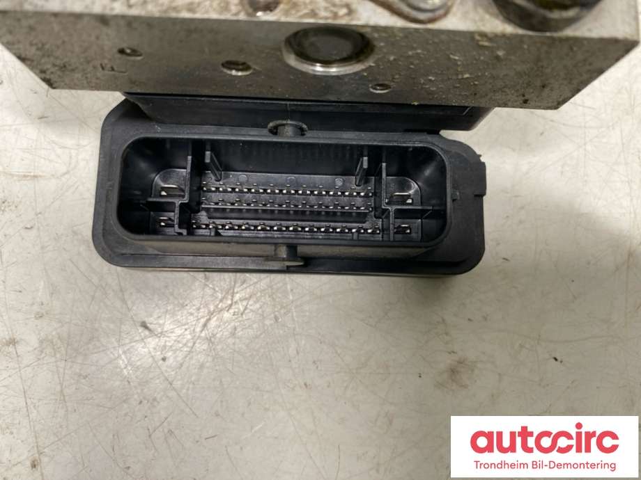 ABS sentral til Tesla Model S 2016-2021 (Fase 2) (BOSCH|1038119-00-D|1037797-00-B|1037797-00-C|1037797-00-D|6006363-00-C|1008391-00-C|6006363-00-D|6006363-00-E|1008391-00-A|1008391-00-B|)