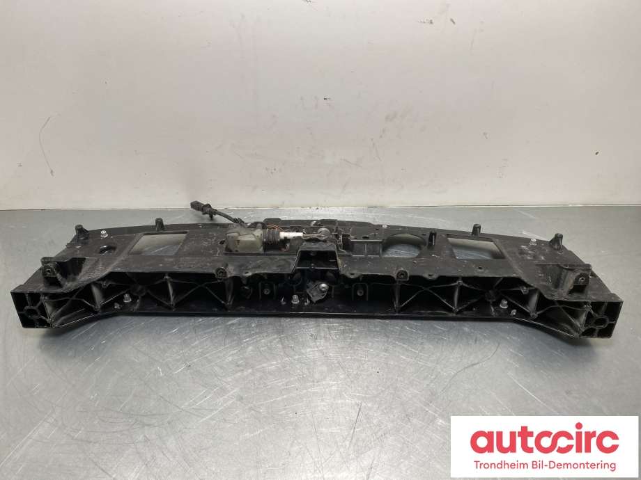 Frontplate øvre til Porsche Taycan 2019-->> (9J1805015A|9J1823501|9J1 823 509 AY| PAD 823 509)