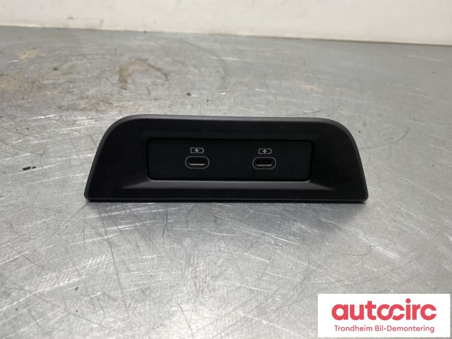 Dashbord diverse til Porsche Taycan 2019-->> (4N1035954|)
