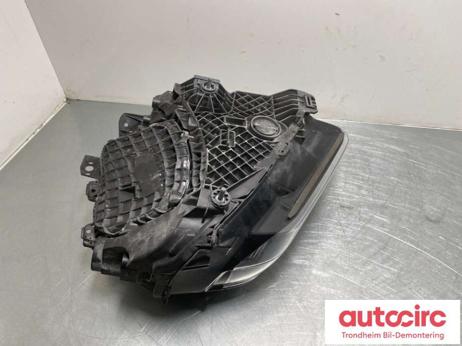Frontlykt venstre full-LED til Porsche Taycan 2019-->> (9J1941059F|9J1941113E|9J1941113F| 9J1941113H)