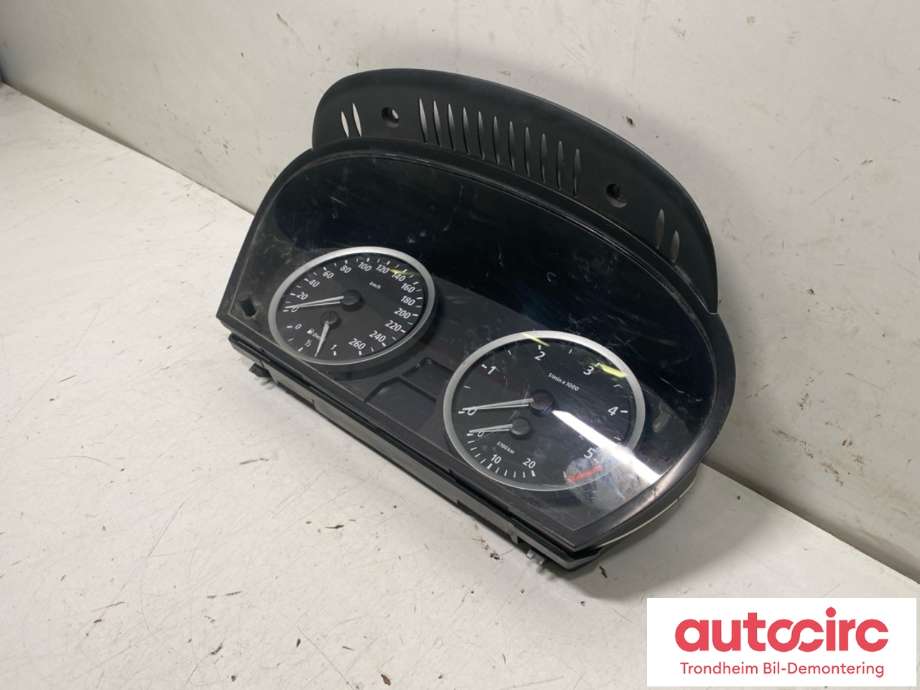 Instrumentpanel til BMW 5-Serie 2003-2010 (E60/E61) (E60/E61) (62 11 9 135 254|)