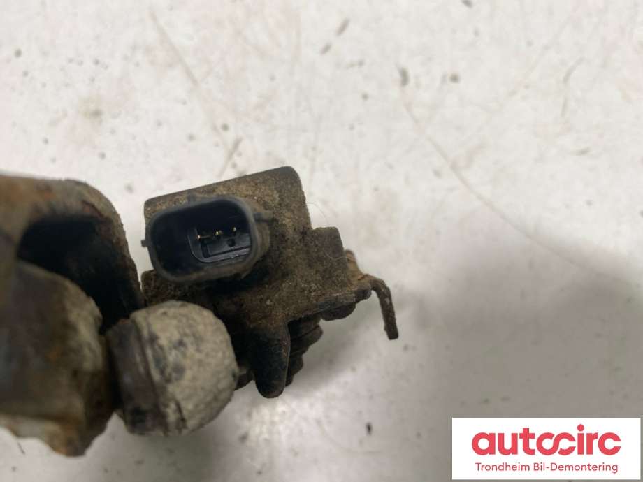 Sensor nivå, venstre foran til Mitsubishi Pajero 2007-2016 (Type IV, Fase 1)  (8651A064|)