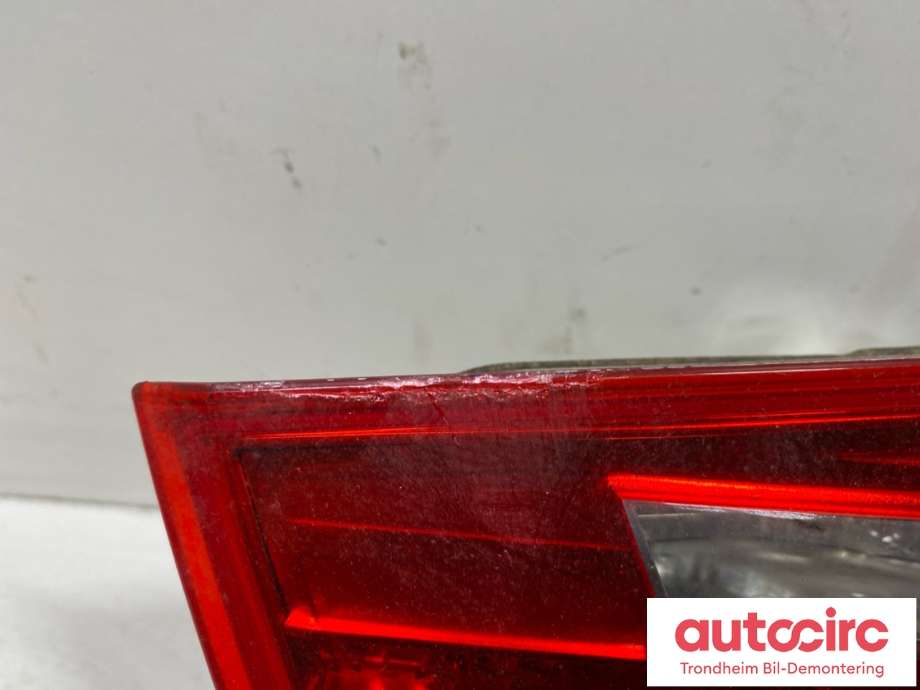 Baklykt høyre indre til BMW 3-Serie 2005-2011 (E90/E91/E92/E93) (E90/E91/E92/E93) (63 21 7 289 434|)