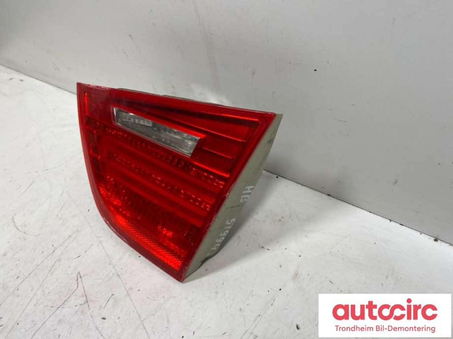Baklykt høyre indre til BMW 3-Serie 2005-2011 (E90/E91/E92/E93) (E90/E91/E92/E93) (63 21 7 289 434|)