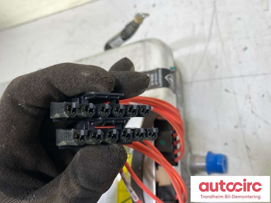 Batterilader (OBC - On Board Charger) til Tesla Model S 2013-2016 (Fase 1)  (1014963-00-C|1020451-00-C|1014963-00-E|1014963-00-F|1014963-00-G|1014963-00-J|1014963-00-K|1014963-00-L|1014963-03-A|1014963-04-A|1014963-06-A|1014963-99-K)