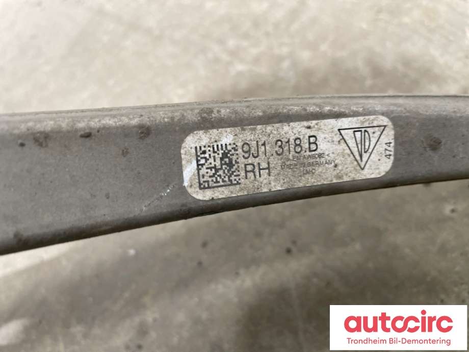 Stabilisatorstag foran til Porsche Taycan 2019-->> (9J1411025CY|)