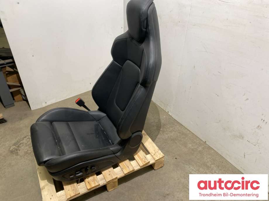 Sete foran venstre til Porsche Taycan 2019-->>  (971898039|992881105G|)