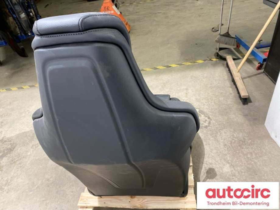 Sete foran venstre til Porsche Taycan 2019-->>  (971898039|992881105G|)