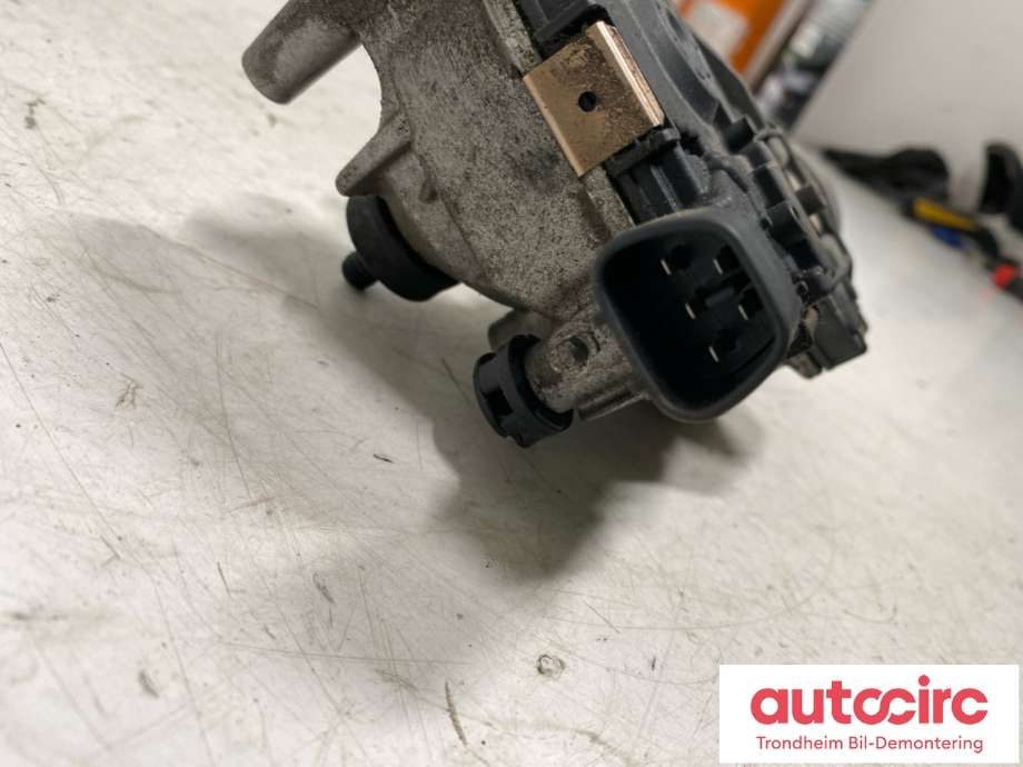 Viskermotor frontrute til Toyota Avensis 2009-2015 (Type III, Fase 1)  (BOSCH|85110-05070-A|8501005080|0390241642)