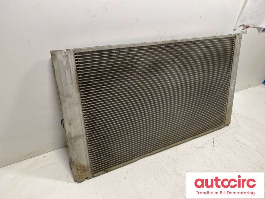 Radiator (automat gir) til BMW 5-Serie 2003-2010 (E60/E61) (E60/E61) (17 11 7 787 440|)