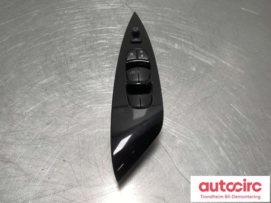 Bryter ruteheis førerdørspanel til Nissan Leaf, 2011-2017 (Type I)  (254013NA0B)