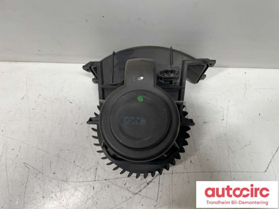 Varmeapparat motor til VW Transporter / Caravelle 2009-2015 (Fase 2) (T5) (T5) (7E1820021A|0130115671|)