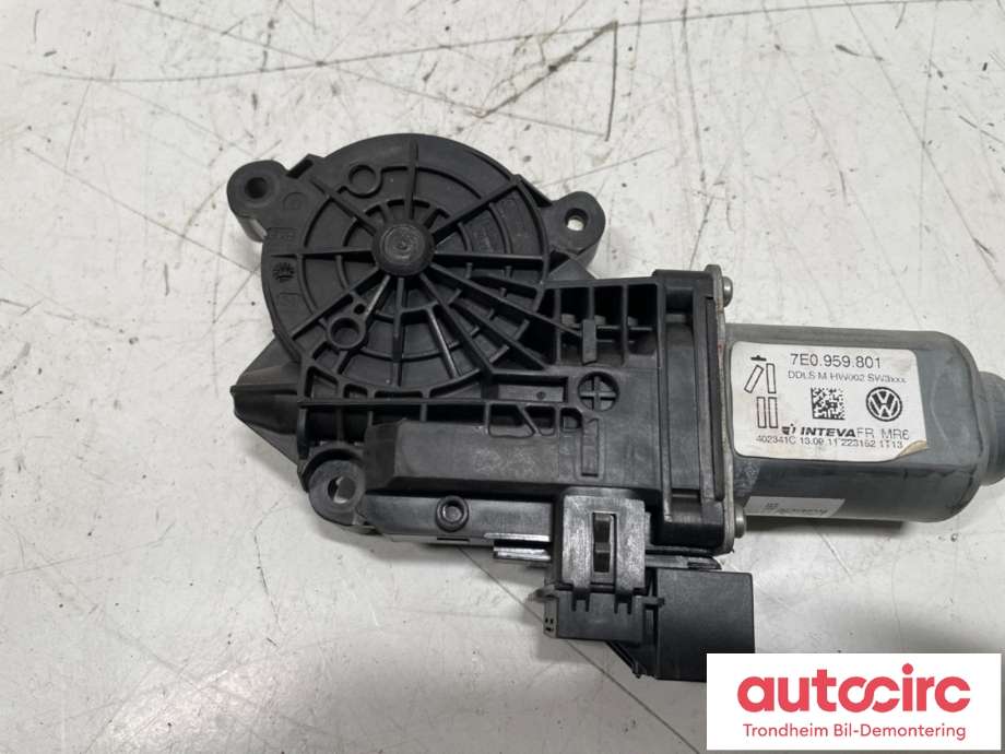 Ruteheis, kun motor, venstre foran til VW Transporter / Caravelle 2009-2015 (Fase 2) (T5) (T5) (7E0 959 801|)
