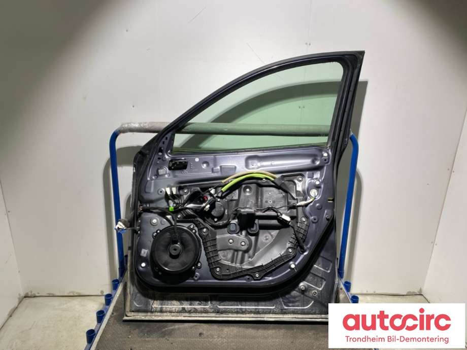 Dør høyre foran til Mazda CX-5 2012-2017 (Type I) (KDY35802XF|)