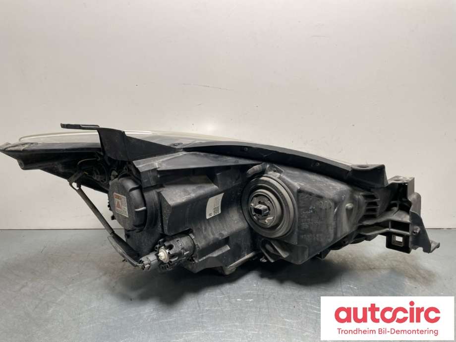 Frontlykt venstre xenon til Mazda CX-5 2012-2017 (Type I)  (KD5451041E|)