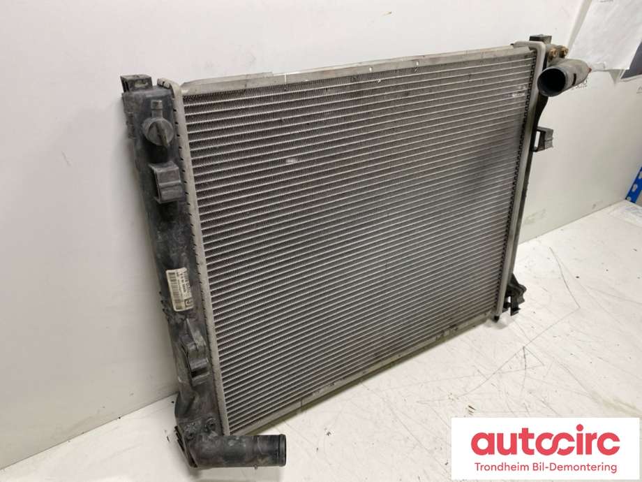 Radiator (automat gir) til Nissan Juke 2014-2018 (Fase 2) (21410BA61A|)
