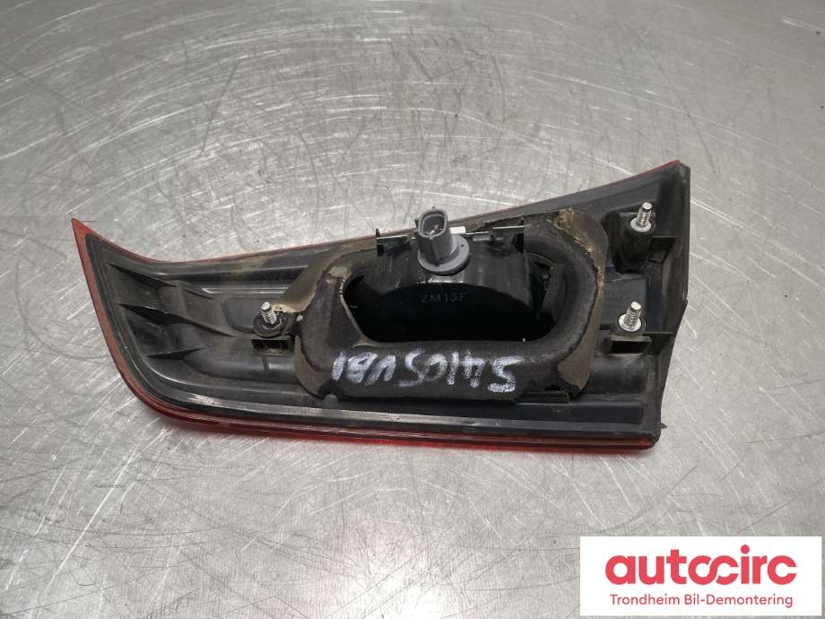 Baklykt venstre indre til Mitsubishi ASX 2010-2019  (8336A087|)