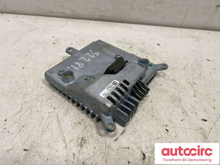 Parkeringskamera foran til Tesla Model S 2013-2016 (Fase 1)  (1038482-00-E|1038482-00-J| 1038482-99-I| 1038482-00-G|1038482-00-D| 1038482-00-E| 1038482-00-F| 1038482-00-J| 1038482-90-N| 1038482-99-G| 1038482-99-H| 1038482-99-J| 1038482-99-K | 1038482-99-L| 1038482-9)