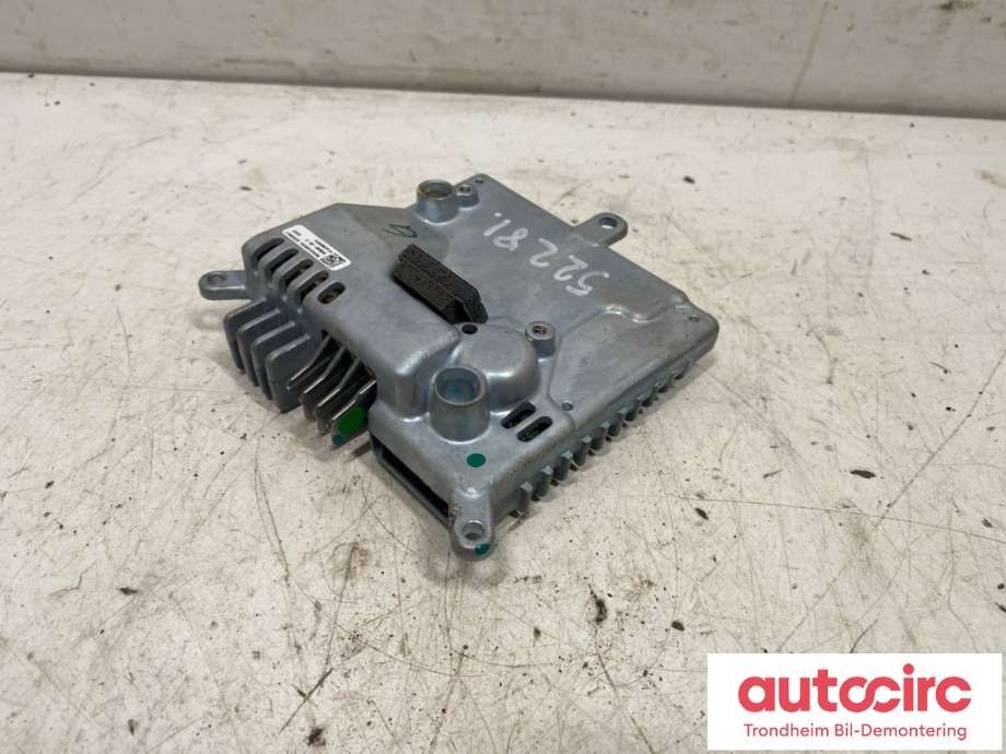 Parkeringskamera foran til Tesla Model S 2013-2016 (Fase 1)  (1038482-00-E|1038482-00-J| 1038482-99-I| 1038482-00-G|1038482-00-D| 1038482-00-E| 1038482-00-F| 1038482-00-J| 1038482-90-N| 1038482-99-G| 1038482-99-H| 1038482-99-J| 1038482-99-K | 1038482-99-L| 1038482-9)