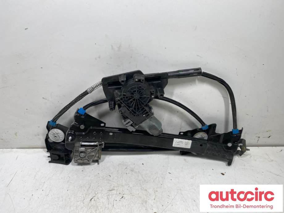 Ruteheis høyre bak til Tesla Model S 2013-2016 (Fase 1)  (6006377-00-G|6006377-00-F|6006377-00-I| 6006377-00-K| 6006377-00-L)