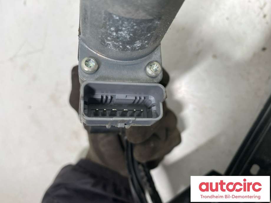 Ruteheis høyre bak til Tesla Model S 2013-2016 (Fase 1)  (6006377-00-G|6006377-00-F|6006377-00-I| 6006377-00-K| 6006377-00-L)