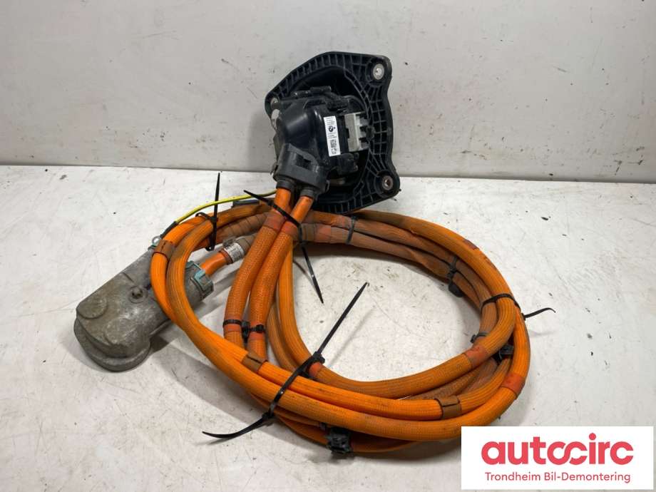 Batterilader inntak/luke til BMW iX1 2023-->> (U11) (U11) (61 29 5 A62 867|)