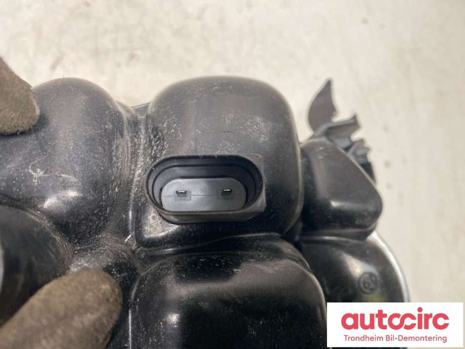 Ekspansjonstank til BMW iX1 2023-->> (U11) (U11) (17 13 8 476 673|)