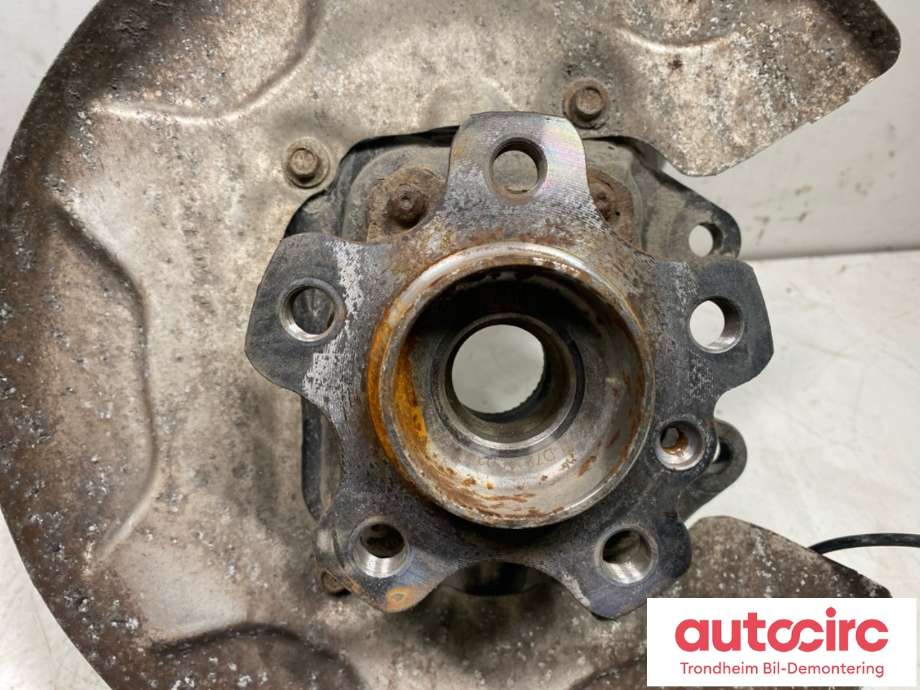 Hjulspindel høyre bak til BMW iX1 2023-->> (U11) (U11) (33 30 6 894 210|)