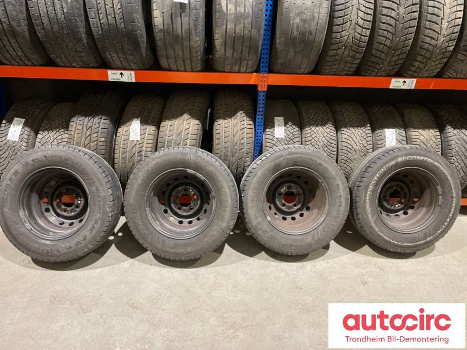Hjulsett stål sommer til Mercedes Sprinter 1995-2006 (903) (903) (15 TOMMER|215/70R15C|PROD: 1819|2-3MM)