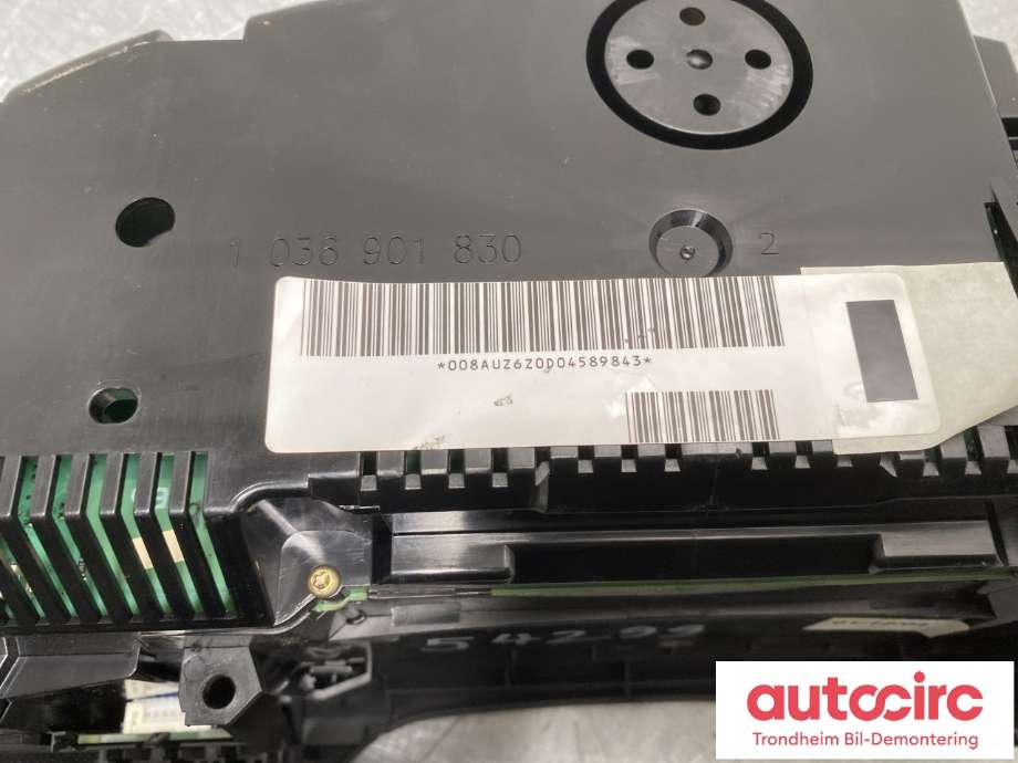 Instrumentpanel til Audi A4 2004-2008 (Type III) (B7) (B7) (8E0920900Q|8E0920901GX|8E0920901G)