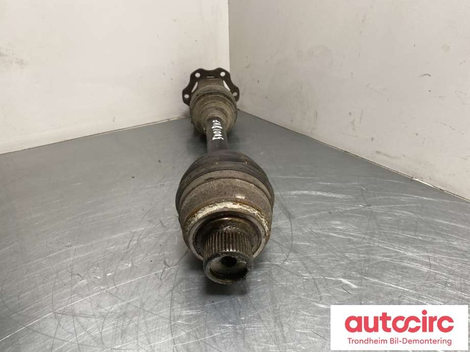 Drivaksel venstre foran, diesel/automat til Audi A6, Allroad 2012-2014 (Type III, Fase 1) (C7) (C7) (4G0 407 271 F|)