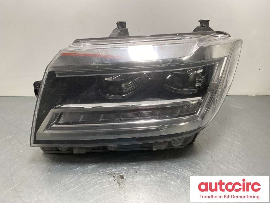 Frontlykt venstre full-LED til VW Crafter, 2016-->> (Type II) (HELLA|65.25101-6021)