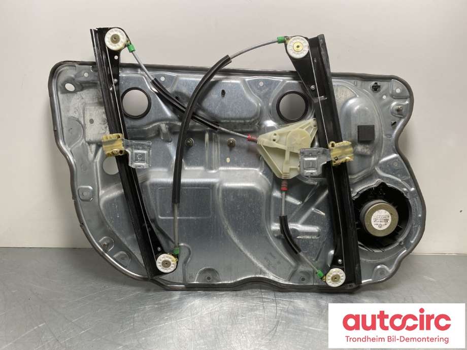 Ruteheis høyre foran til VW Polo 2005-2009 (Type IV, Fase 2)  (6Q4 837 462 J|)