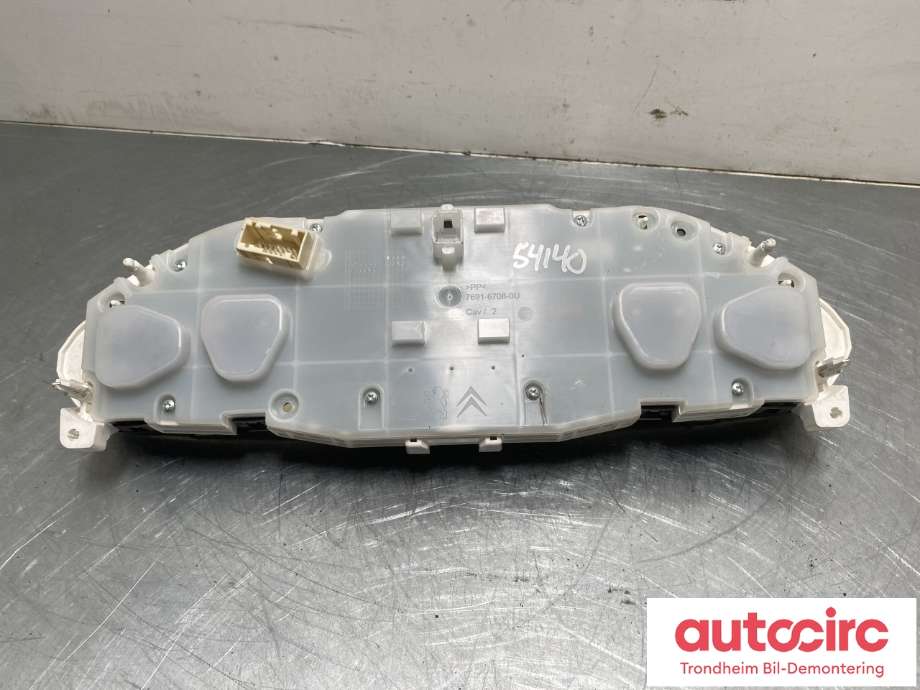 Instrumentpanel til Peugeot 208 2012-2019 (Type I)  (9674643080|E137-HW-F2|9813869080)