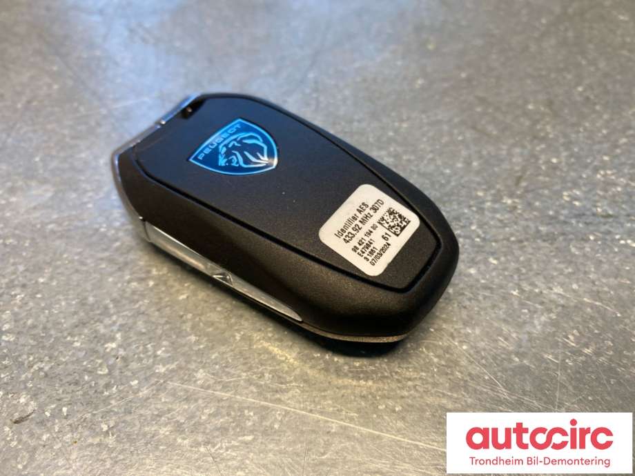Nøkkel til Peugeot e-3008, 2023-->>  (9842119480)